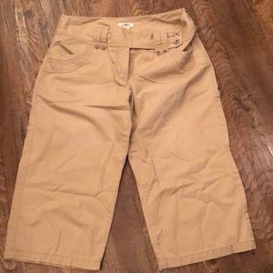 Khaki Bermuda short